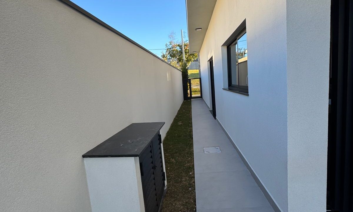 WhatsApp Image 2026-01-27 at 14.11.52 (2)